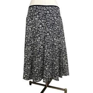 Ann Taylor 100 % Silk Black and White Floral Flare Grunge Gothic Midi Skirt